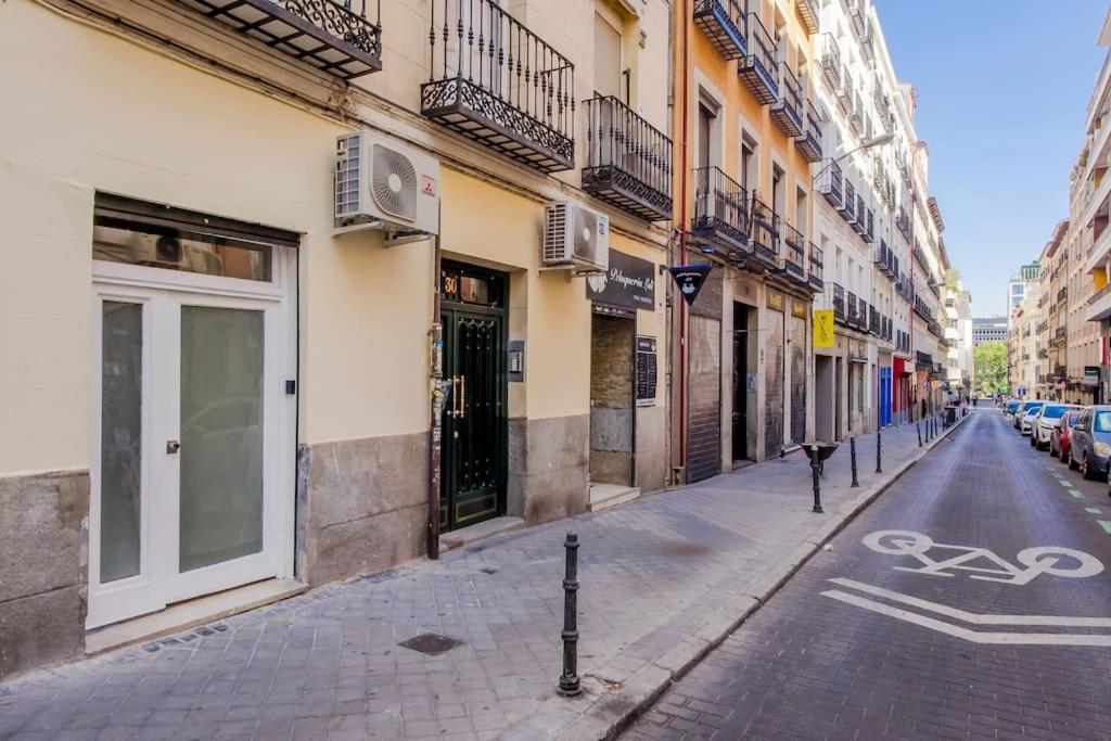 شقة Cool Deluxe Interior Design A 2 Min De Gran Via مدريد المظهر الخارجي الصورة